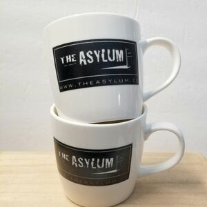 Set of 2 New " The Asylum" Porcelain Octopus Surprise Coffee Tea Mug
